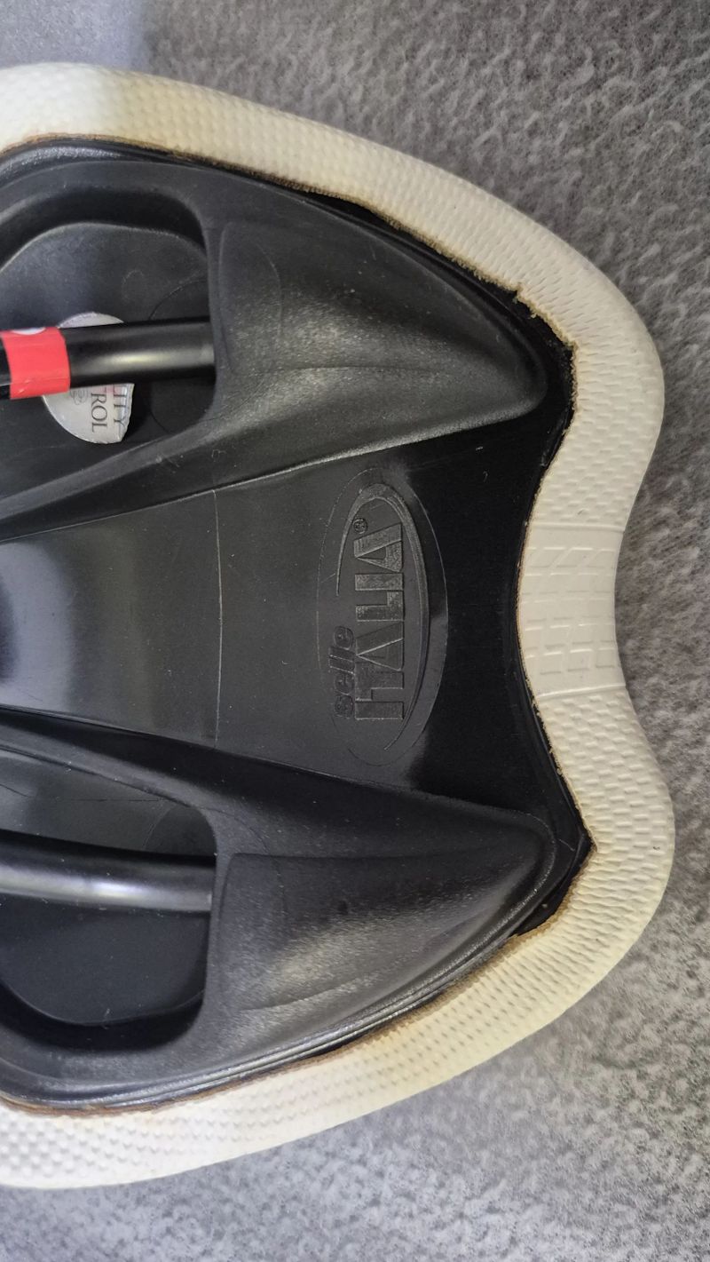 Sedlo Selle Italia Nekkar