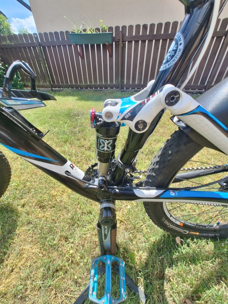 Horské celoodpružené kolo KTM na 26"