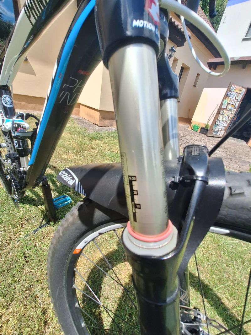 Horské celoodpružené kolo KTM na 26"
