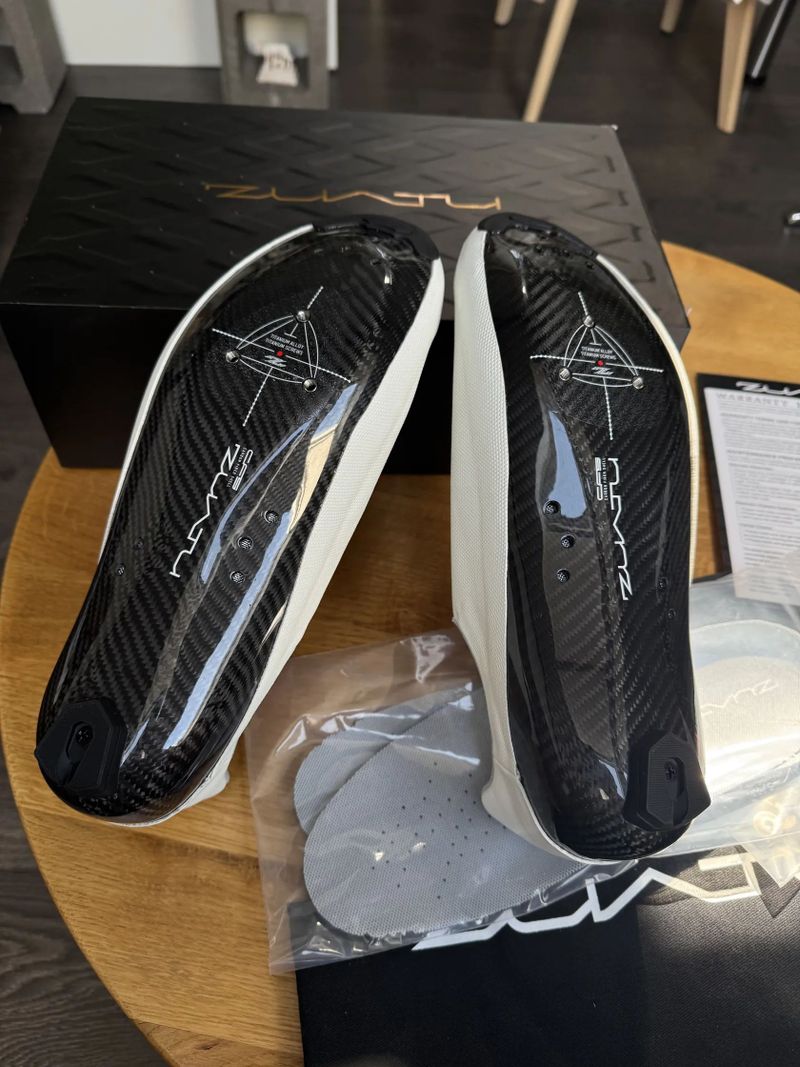 Zuatu Z001 White-Gold cyklistické tretry