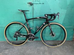 Eddy Merckx 525 Dura Ace Di2