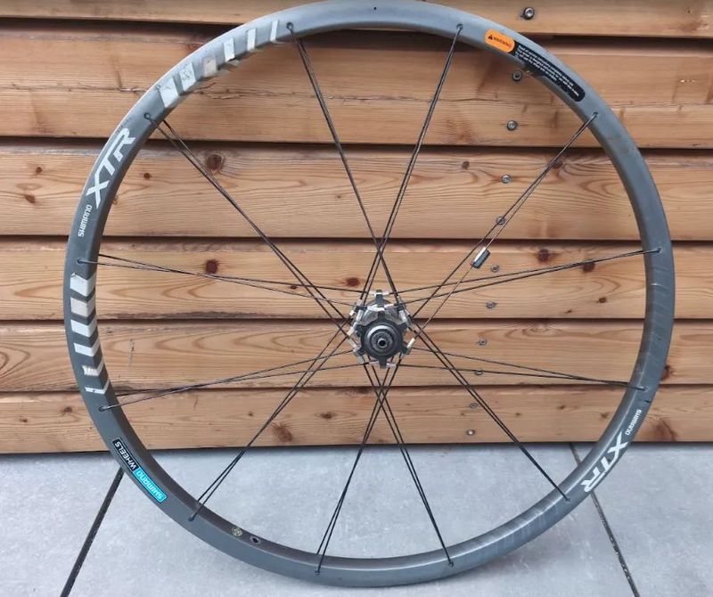 Přední kolo 26" Shimano XTR WH-M965