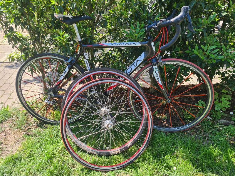 Kuota Karma Karbon + Racing Zero kola