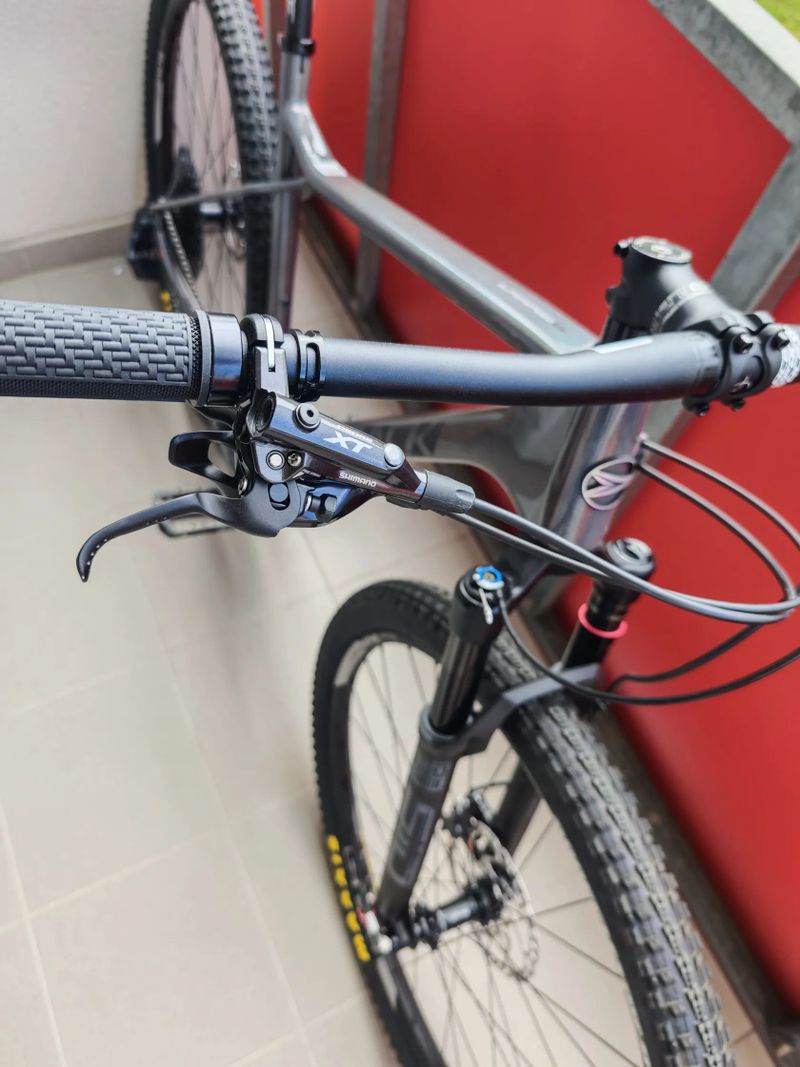 Silverback Superspeed CF NOVÉ. SID select, sada GX eagle 