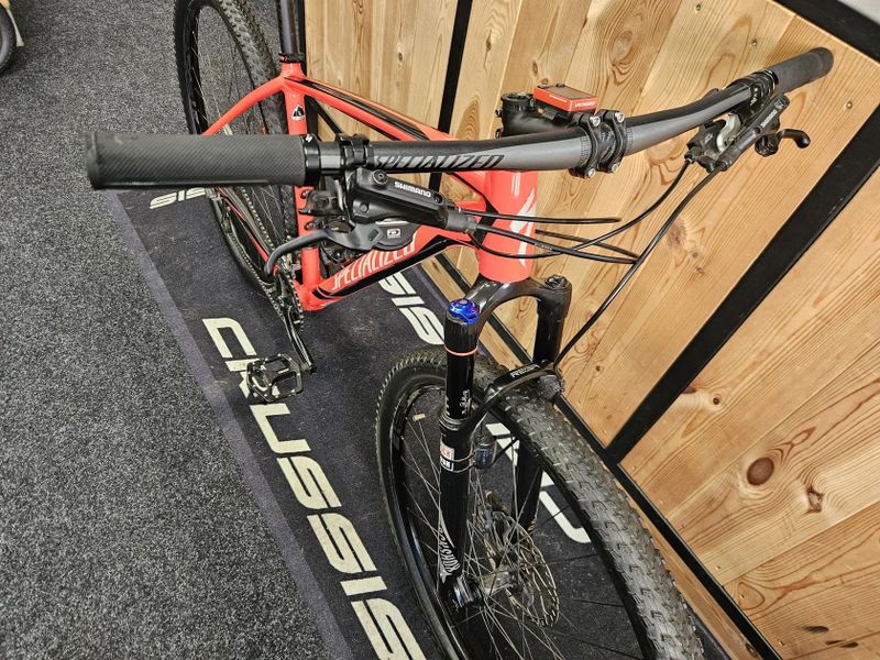 Horské kolo Specialized Stumpjumper - vel. L