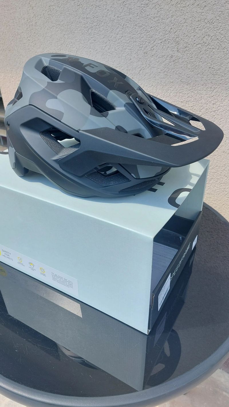 FOX SPEEDFRAME Camo Helmet - black camo