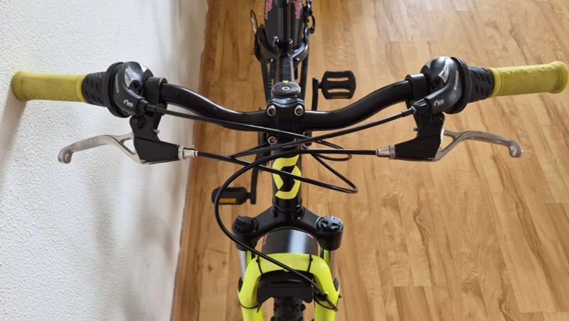 Kvalitní dětské kolo SCOTT Voltage JR24
