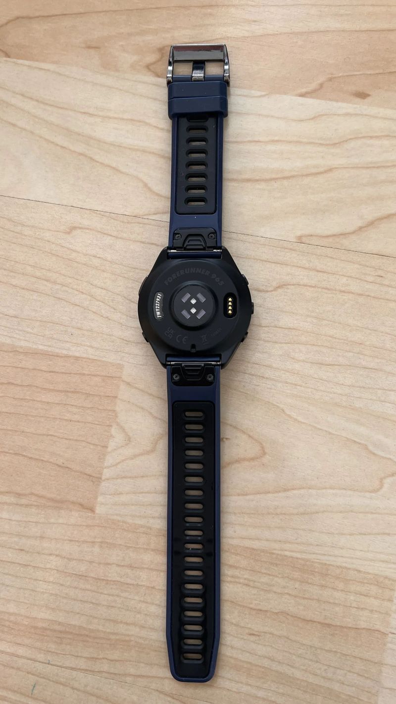 Garmin Forerunner 965 s TOPO mapami