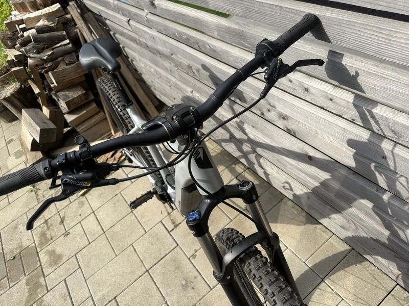 Horské elektrokolo Superior eXP 8069 vel. L najeto pouze 2182 Km