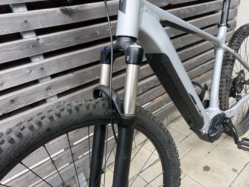 Horské elektrokolo Superior eXP 8069 vel. L najeto pouze 2182 Km
