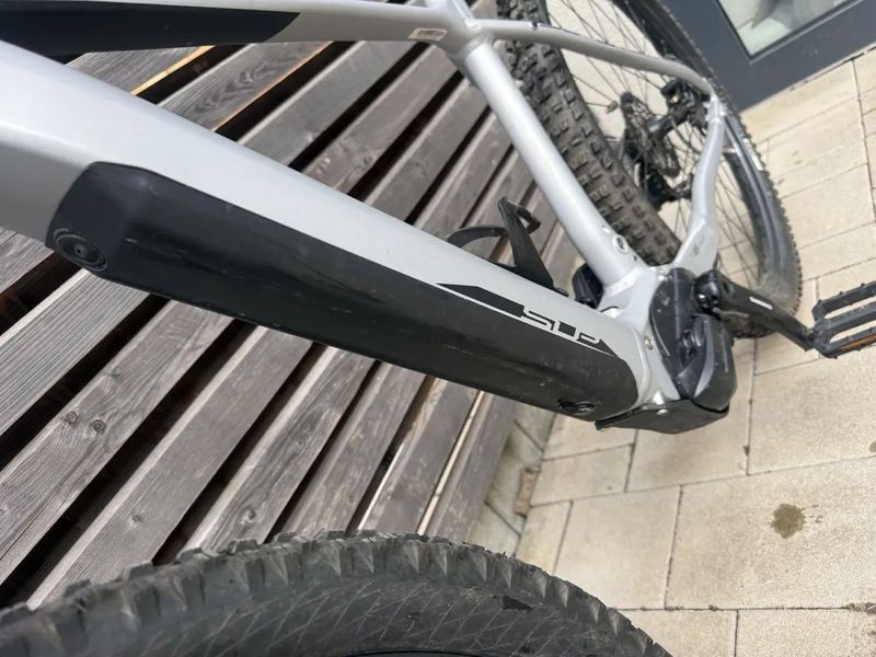 Horské elektrokolo Superior eXP 8069 vel. L najeto pouze 2182 Km