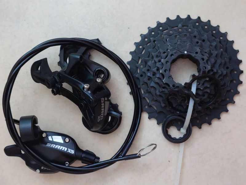 Sada řazení + přehazovačka + kazeta Sram X5 9sp.