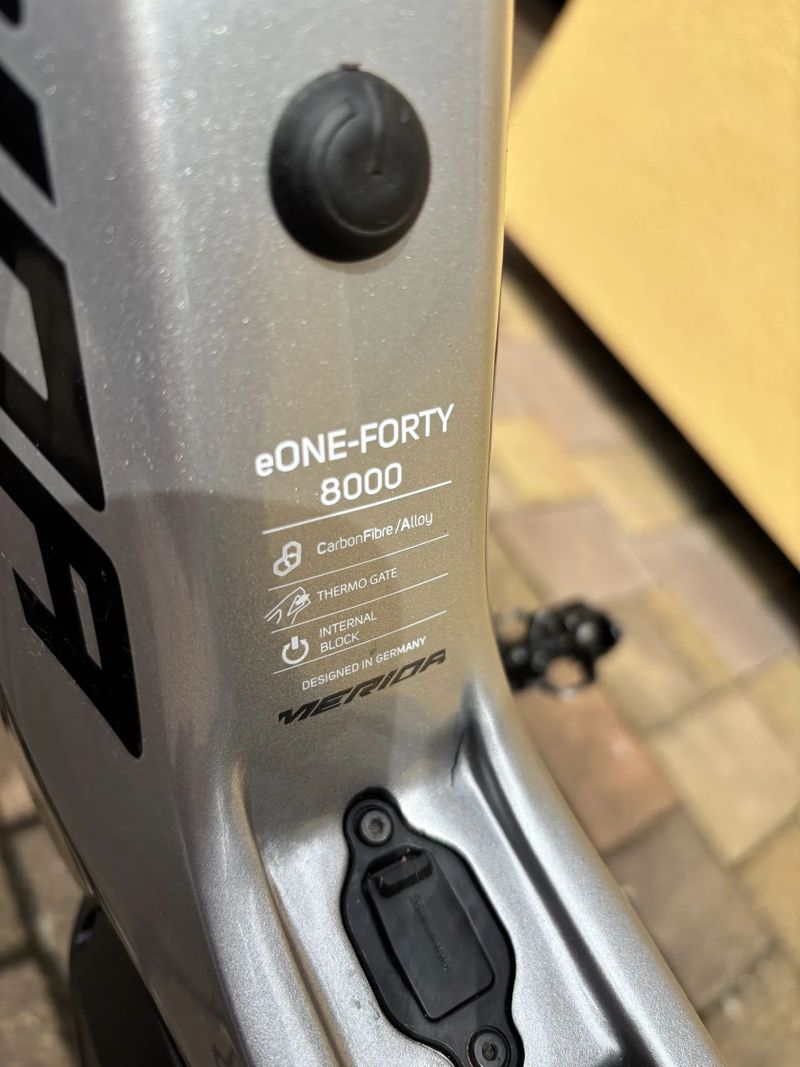 Merida eONE-FOTRY 8000