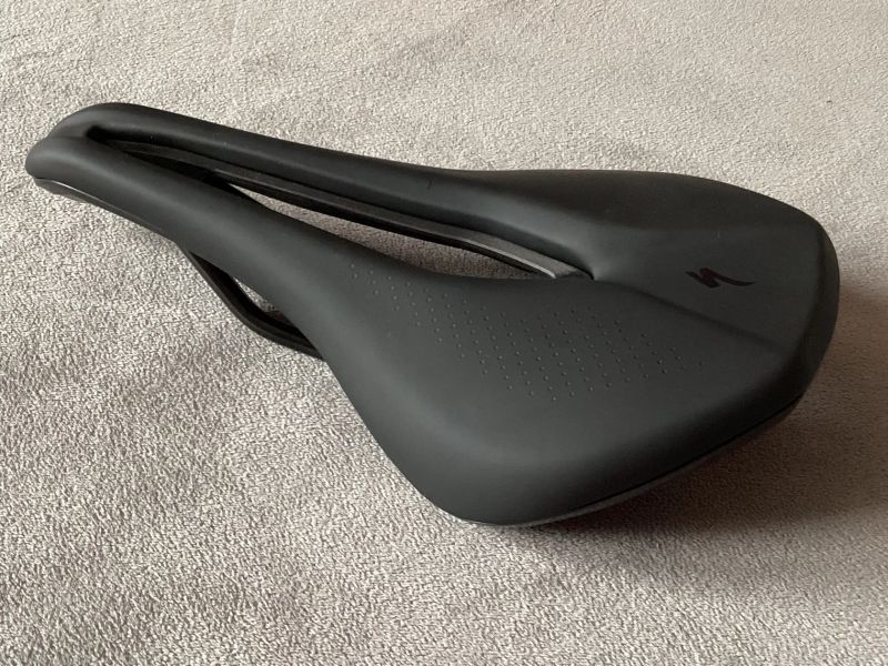 Nové sedlo Specialized Power Comp šíŕka 143 mm