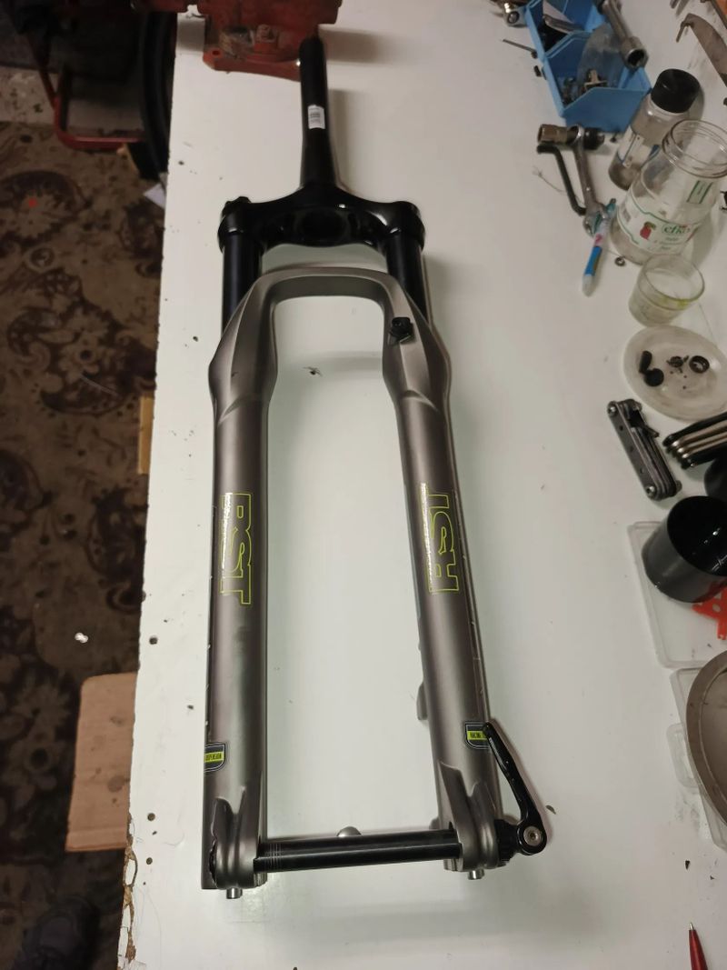 Vidlice RST Aerial 29 TnL 28,6 100mm