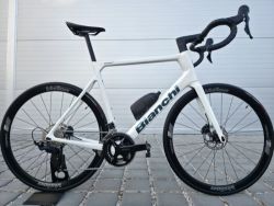 Silniční kolo Bianchi Sprint ICR Carbon 105 2026 velikost XL