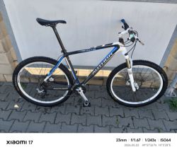 Author Revolt carbon