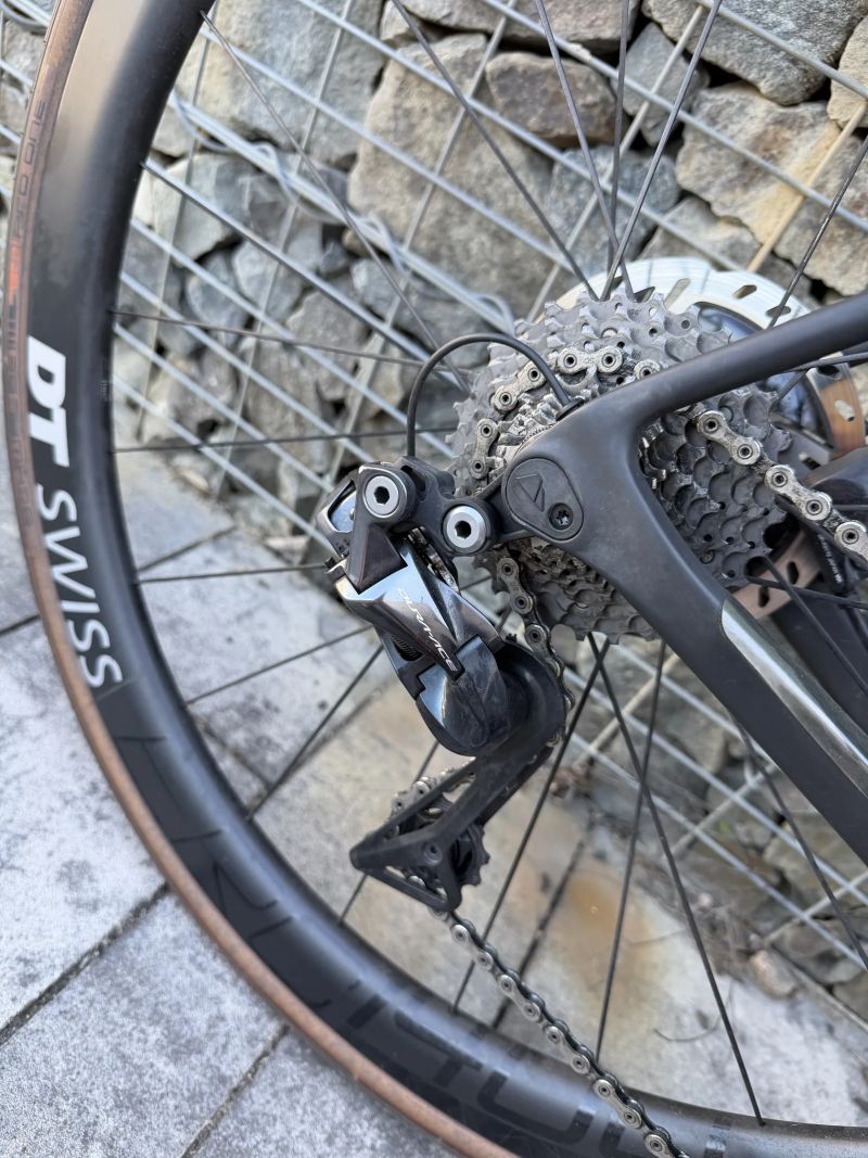 Canyon Endurance CF SLX 9 Disc Di2