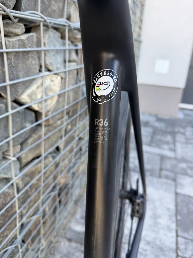 Canyon Endurance CF SLX 9 Disc Di2