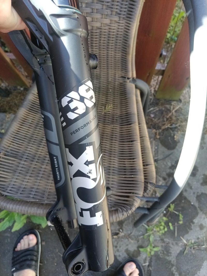 Prodám Fox 38 performance 
