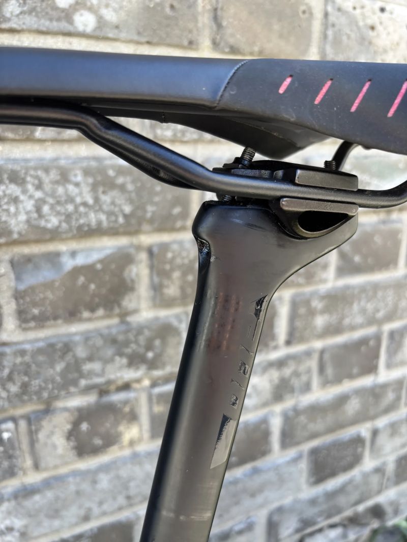 Škoda X-Road (vel. L / 560 mm) – karbon, TOP stav + zánovní kola Roval, silnice / gravel