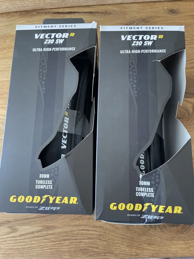 GoodYear Vector Z30SW
