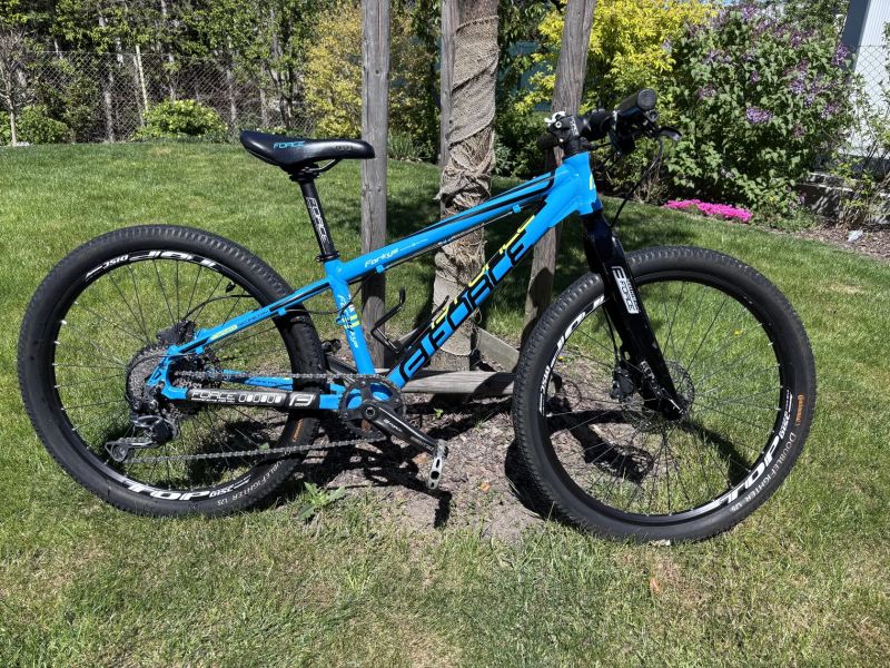 Špičkové lehké kolo Force Forkys 24" – SLX/Deore