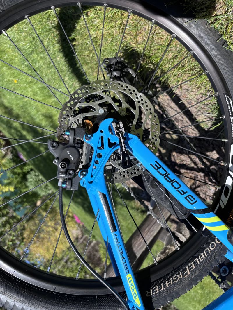 Špičkové lehké kolo Force Forkys 24" – SLX/Deore