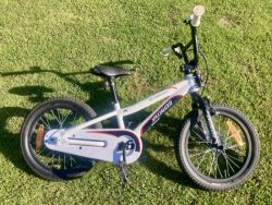 Prodám dětskè kolo Specialized Hotrock 16 včetně postranních pomocných koleček 