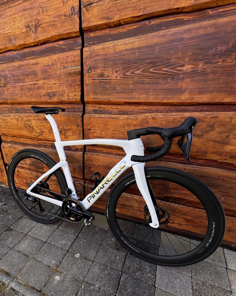 Pinarello dogma F vel. 54 (175-189cm)