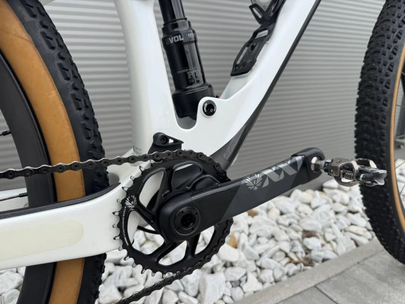 Spark RC 900 Pro 2021/SRAM AXS/ROVAL CONTROL...