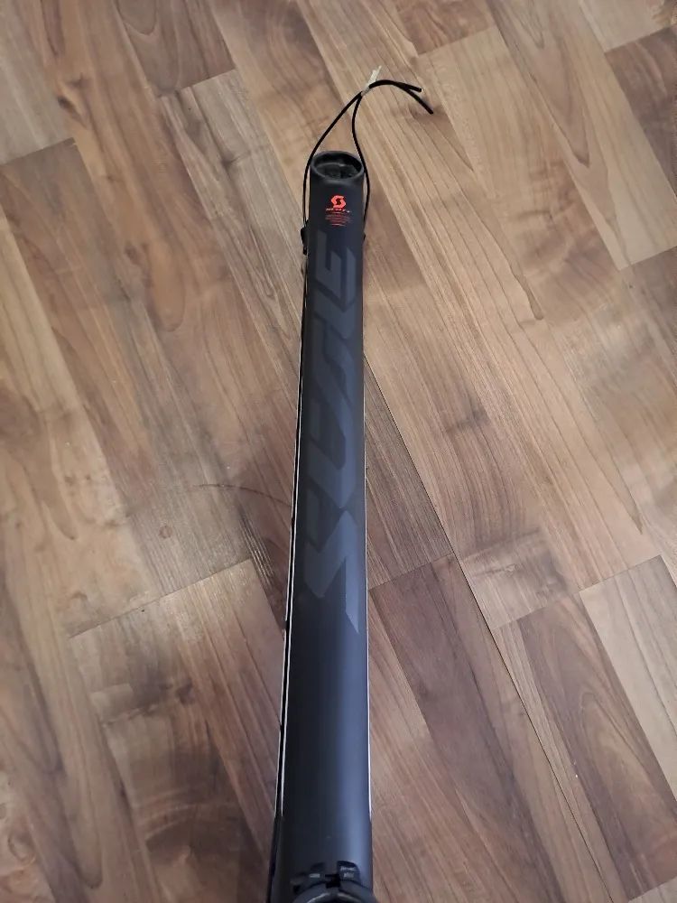 NOVÝ karbonový rám Scott Scale / 29er / vel.S, M, XL / pev. osa 12x142mm / včetně karbonové sedlovky