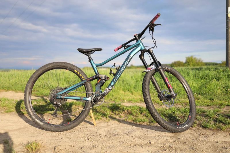 Lapierre Zesty TR 4.9 – s novou vidlicí FOX 36 (2025)