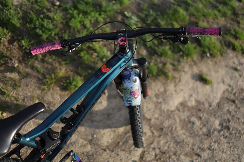 Lapierre Zesty TR 4.9 – s novou vidlicí FOX 36 (2025)
