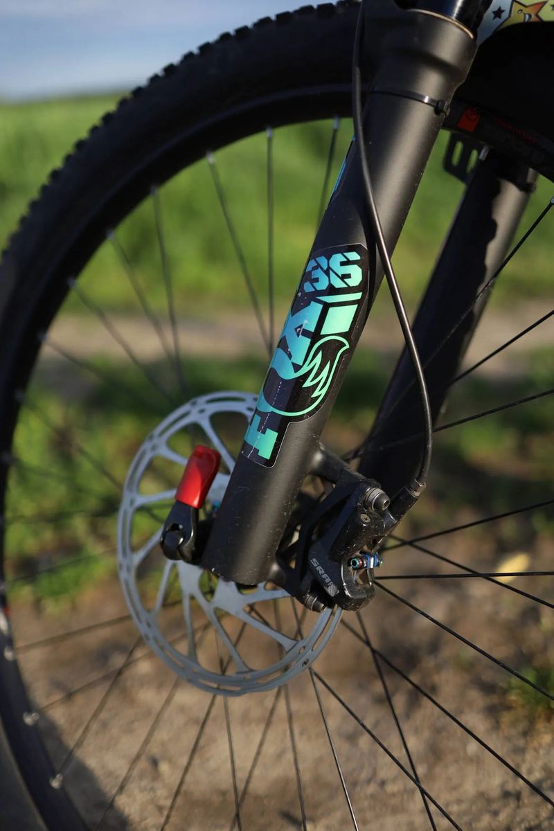 Lapierre Zesty TR 4.9 – s novou vidlicí FOX 36 (2025)