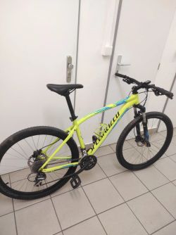 Specialized Pitch Sport 27.5 (L) horské kolo