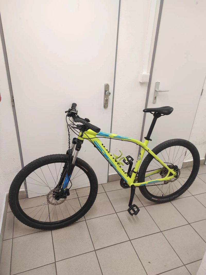 Specialized Pitch Sport 27.5 (L) horské kolo