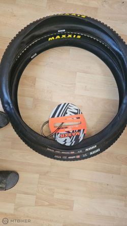 29" Plášť MTB Maxxis Ikon MaxxSpeed Exo, tubeless ready, kevlar 120 TPI