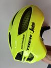 Bontrager fluo dres a helma