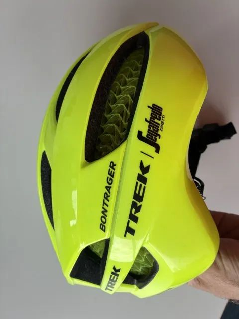 Bontrager fluo dres a helma
