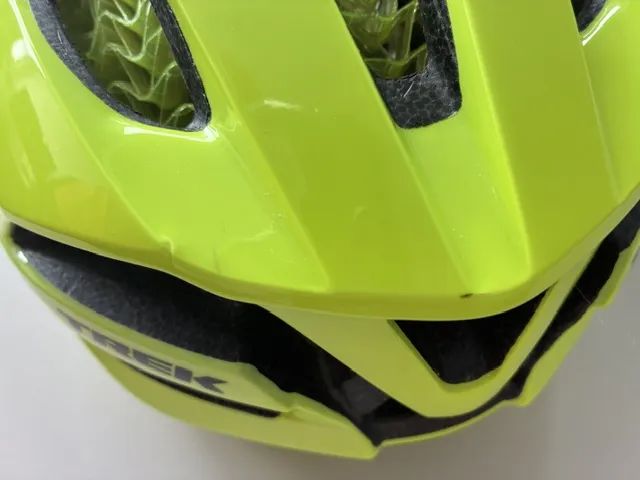 Bontrager fluo dres a helma