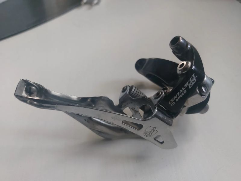 Přehazovačky a přesmykač Campagnolo 