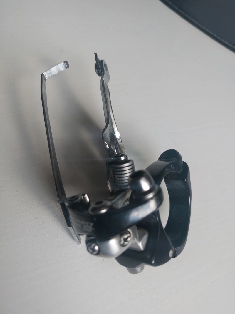 Přehazovačky a přesmykač Campagnolo 