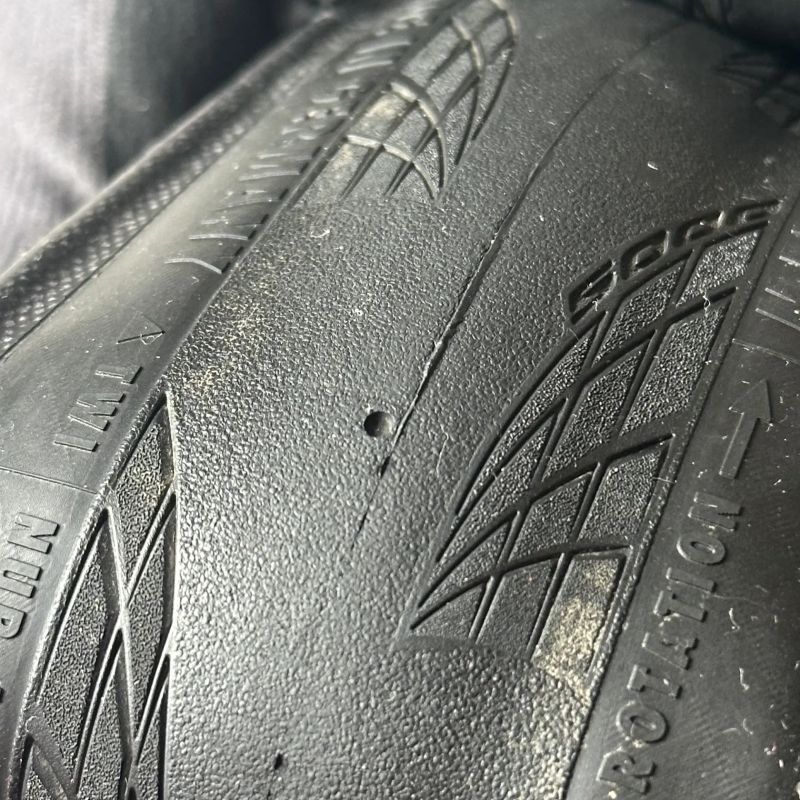 2 ks Continental Grand Prix 5000 kevlar 700 × 32C
