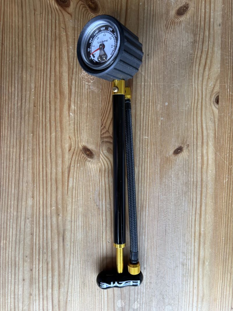 Pumpa Lezyne SHOCK DRIVE