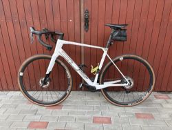 Superior X-ROAD Team Issue Di2