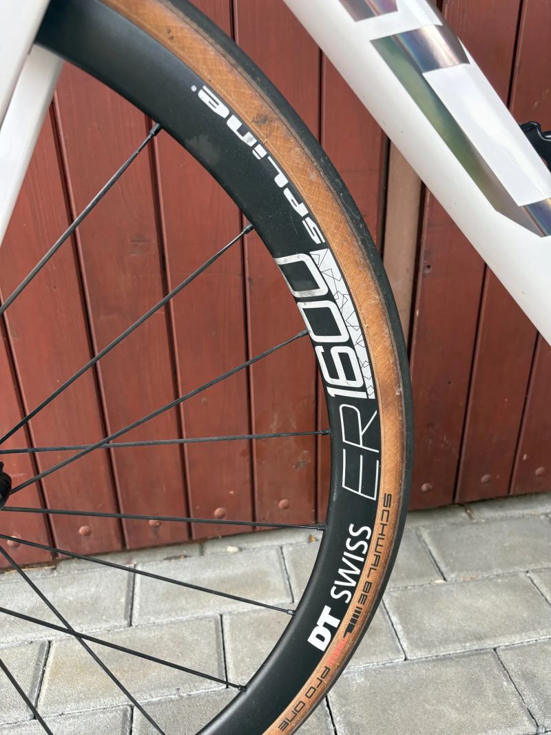 Superior X-ROAD Team Issue Di2