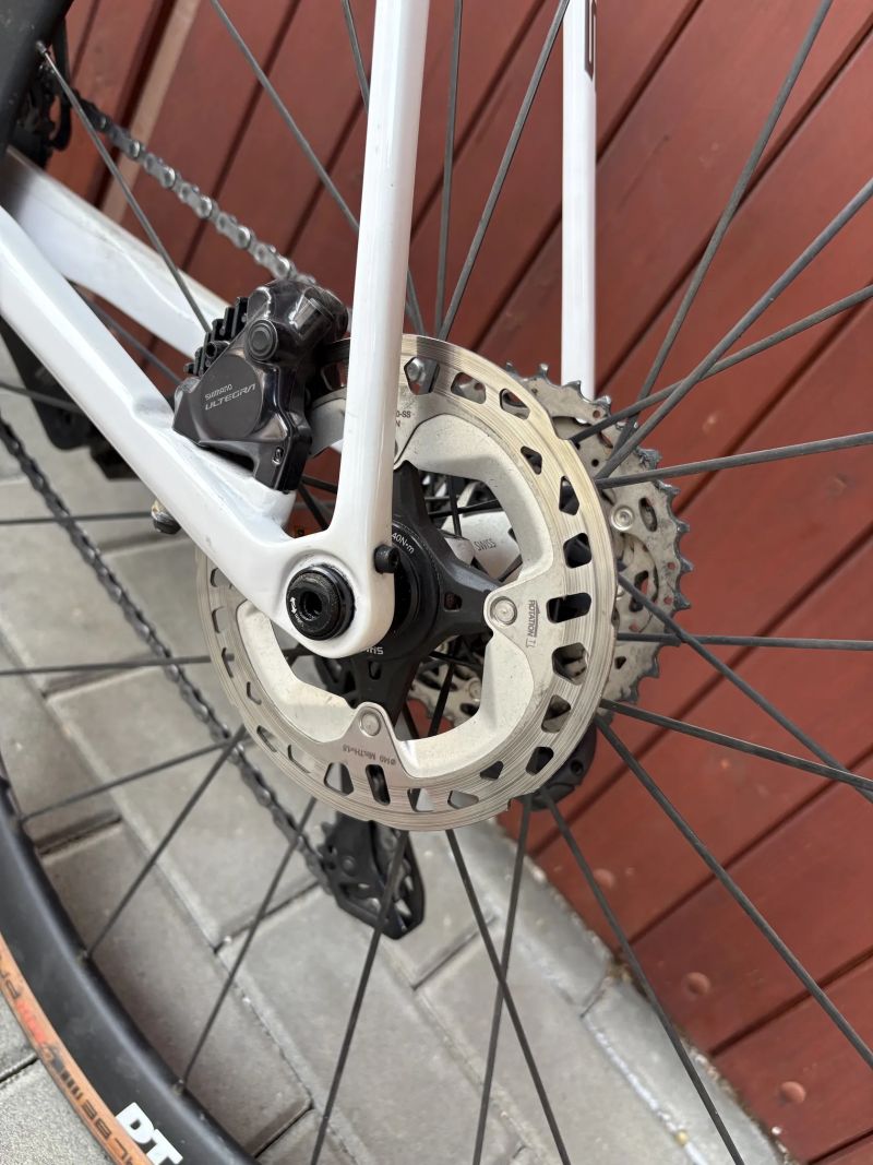 Superior X-ROAD Team Issue Di2