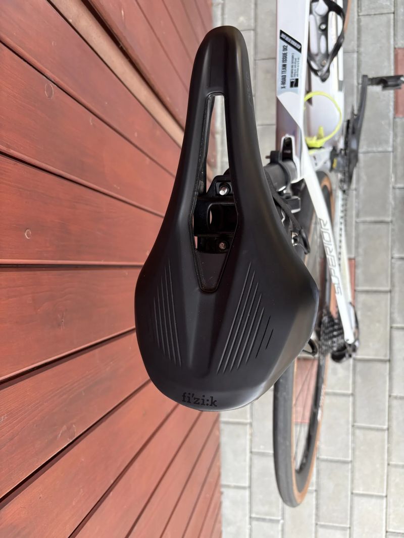 Superior X-ROAD Team Issue Di2