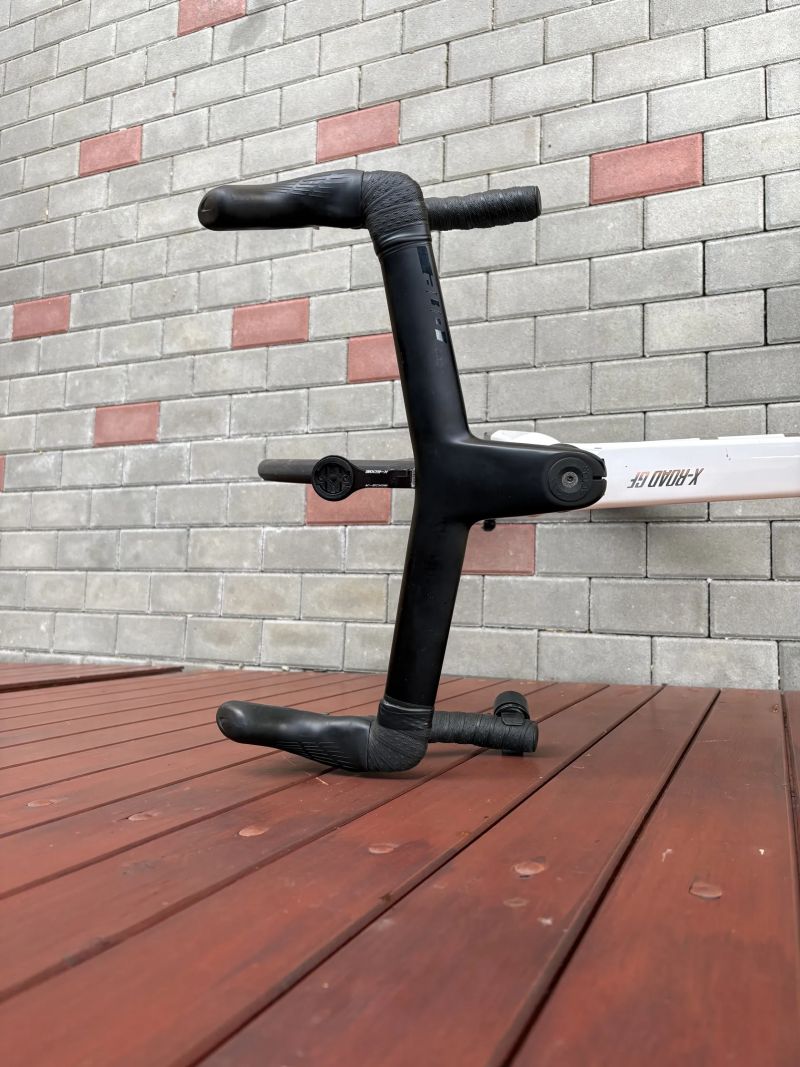 Superior X-ROAD Team Issue Di2